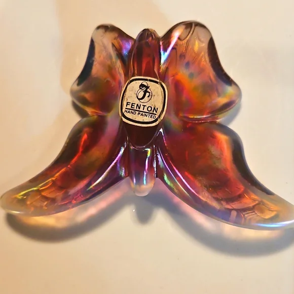 Hand Painted And Signed Fenton Purple and Gold Glass Art Butterfly - Picture 3 of 5